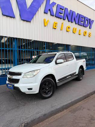 CHEVROLET S10 2.8 LT 4X2 CD 16V TURBO DIESEL 4P MANUAL CHEVROLET S10 2.8 LT 4X2 CD 16V TURBO DIESEL 4P MANUAL